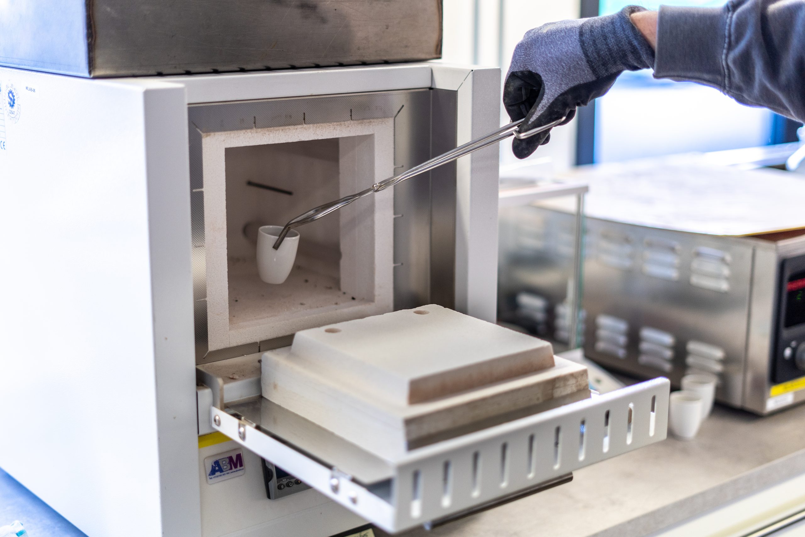 Business_Milon_Milab_DeRoever_05